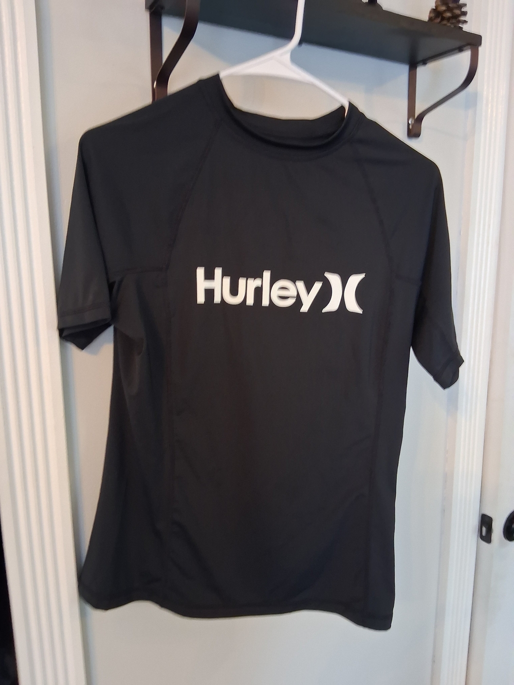 Hurley Womans/Mens Black Short-Sleeve Rash Guard